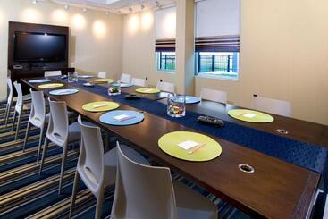 هتل Aloft Chesapeake