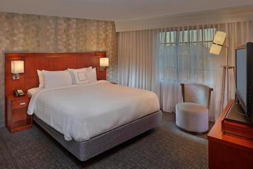 فندق Courtyard By Marriott Stuart