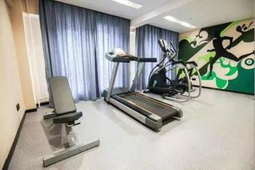 בית מלון כפרי Hampton By Hilton Zhangye Road