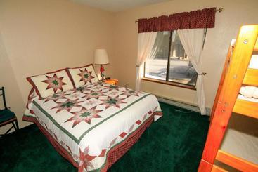 Forest Creek #3, Pet Accepted