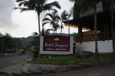 هتل Bukit Senggigi
