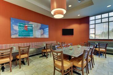 فندق Drury Inn & Suites Meridian