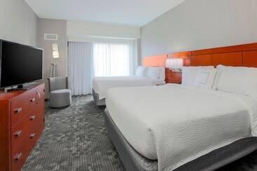Отель Courtyard By Marriott San Jose Campbell