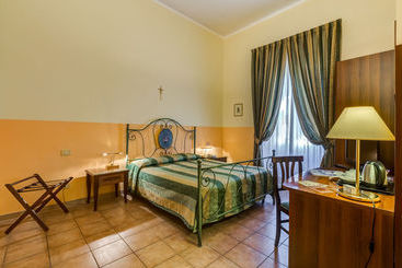 هتل Domus Carmelitana