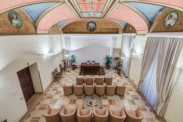 هتل Domus Carmelitana