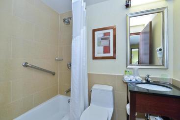 هتل Holiday Inn Express Manhattan Midtown West, An Ihg