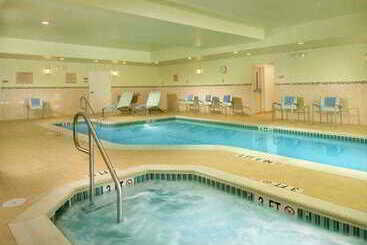 هتل آپارتمان Springhill Suites Alexandria