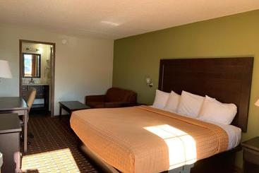 هتل Budget Inn Toledo Maumee