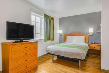 בית מלון כפרי Studio 6 Opelika, Al   Auburn Al