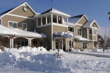 Newport Resort