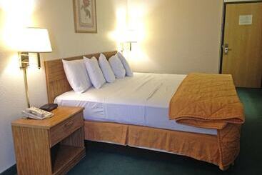 酒店 Amerihost Inn & Suites Fulton