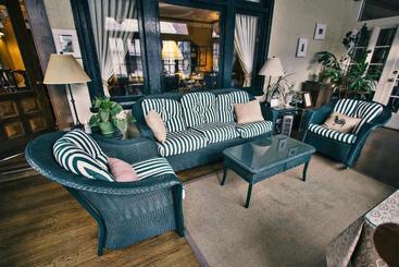 هتل The Bertram Inn