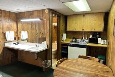فندق على الطريق Maple Leaf Inn Lake Placid