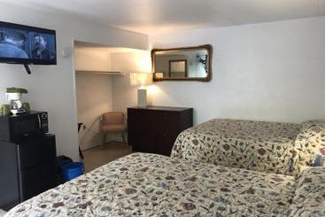 Sahara Motel
