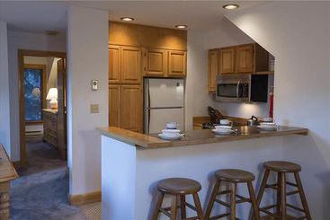 Cimarron Lodge