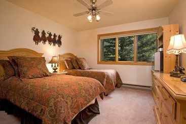 Cimarron Lodge