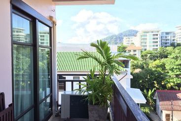 هتل Enjoy S Beach House & Cafe
