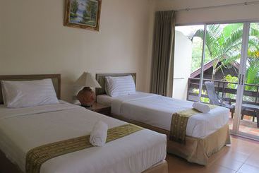 هتل Green Park Resort