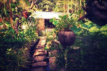 هتل The Sundays Sanctuary Resort & Spa
