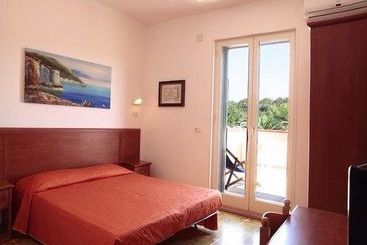 اقامتگاه Vela Club Hotel & Appartamenti