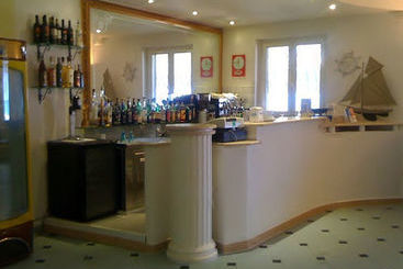 اقامتگاه Vela Club Hotel & Appartamenti
