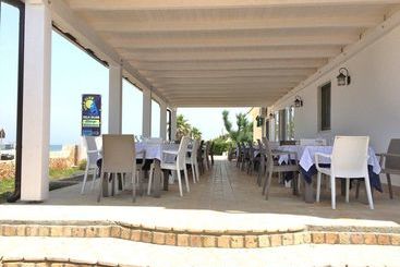 اقامتگاه Vela Club Hotel & Appartamenti