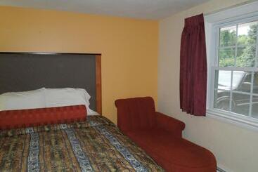 Sentinel Motel