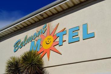 Belmont Motel
