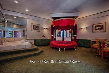 هتل Inn of The Dove