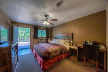 هتل Powder House Lodge