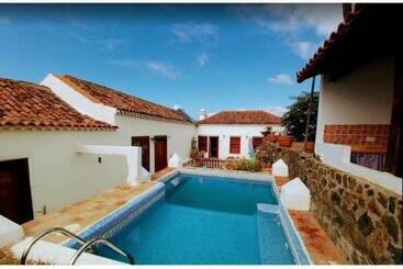 Rural House In The North Of Tenerife - Las Toscas