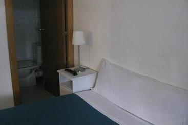 هاستل Hostal Elkano