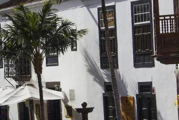 Apartamentos La Fuente