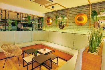 Aparthotel Gloria Izaro Club