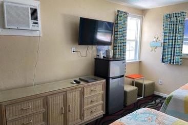 هتل Hideaway Village