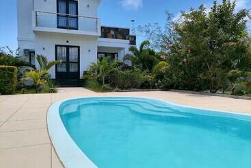 3 Bedrooms Villa At Calodyne 500 M Away From The Beach With Private Pool Garden And Wifi - Calodyne