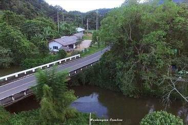 تختخواب و صبحانه Ho Kho Coffee And Cottages