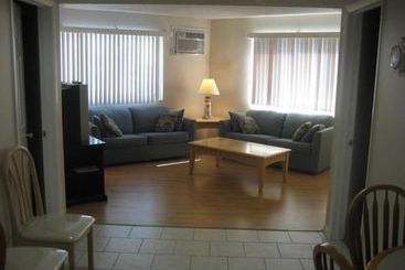 استراحتگاه The Diplomat Beach Club Suites