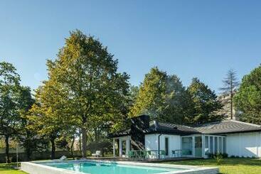 پانسیون 70 S Wood House
