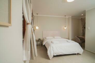 هتل Kantu Garden Lodge