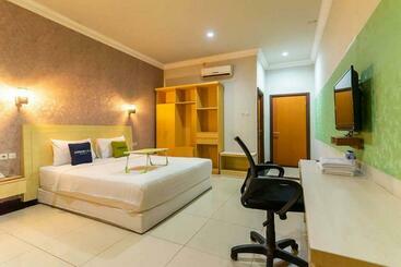 هتل Urbanview  Raja Jambi