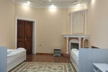 Guesto Hostel