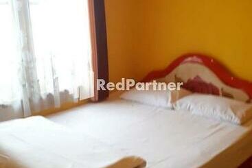 هتل Bromo Indah Lestari Homestay Mitra Reddoorz