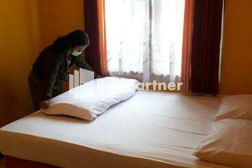 هتل Bromo Indah Lestari Homestay Mitra Reddoorz