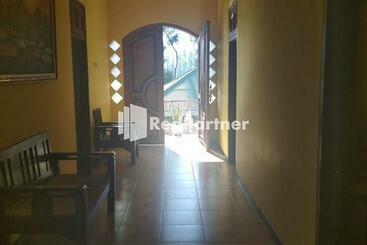 هتل Bromo Indah Lestari Homestay Mitra Reddoorz