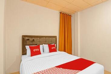 هتل Oyo 90561 Paris Street Residence Syariah