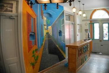 پانسیون Harrys Inn Guesthouse