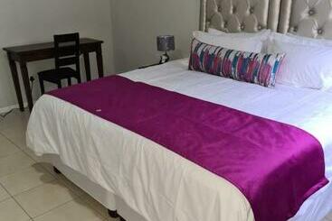 پانسیون Ikhwezi Guest House
