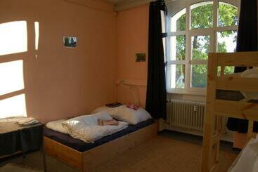 هتل Oberzent Hostelstyle Nur Für Aktive Touristen