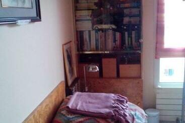 تختخواب و صبحانه Chambres D Hôtes Issy Paris